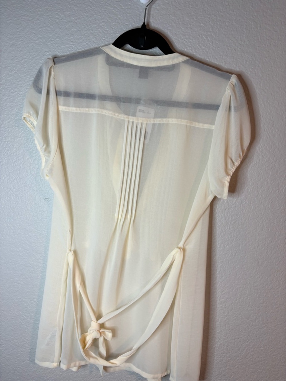 Forever 21 Cream Lace-Trim Short Sleeve Blouse - Picture 2 of 4